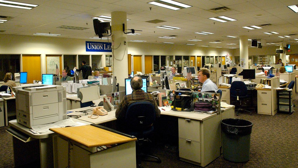 the newsroom at 1am