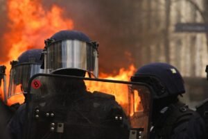police, france, paris, flames, to burn, riot, expression, crowd, helmet, shield, fire, revolution, war, riot, riot, riot, riot, riot