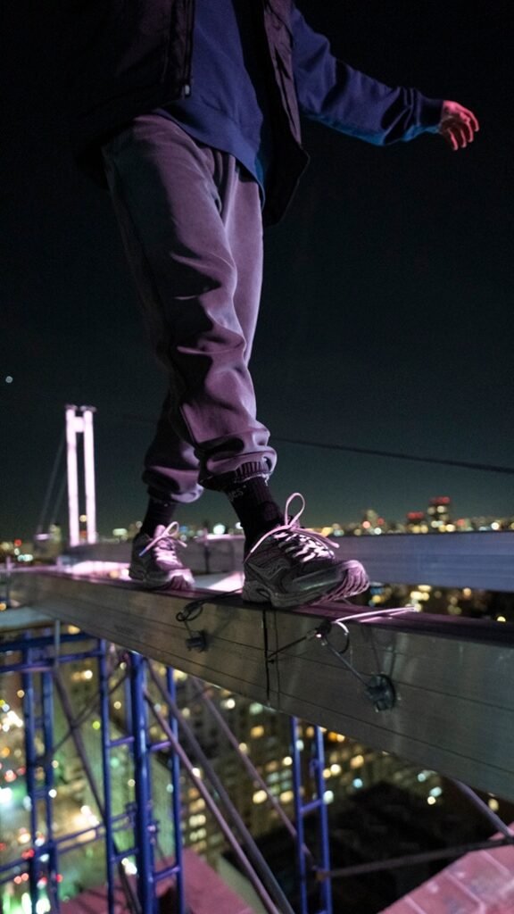 580x1031Saucony SMU Q1 2026 No Logo Story Post copy 3